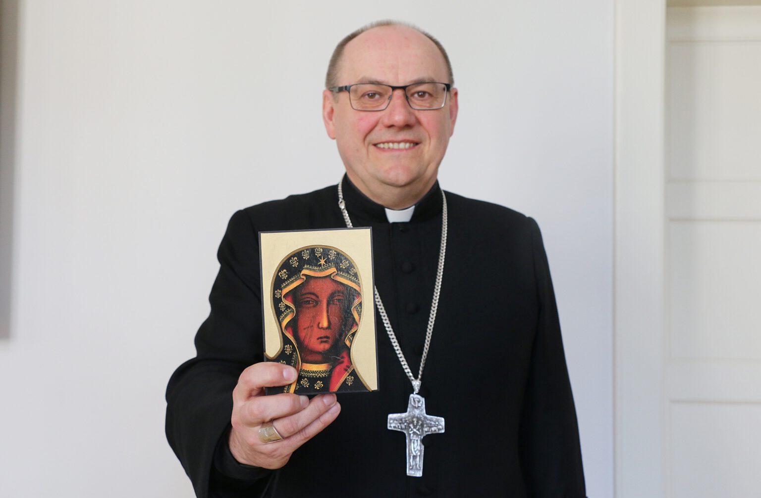 Biskup Jacek Kicinski CMF